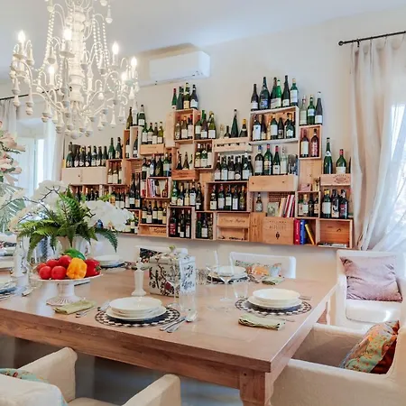 Lose The World. Find Yourself. Duemani, 8 Bedrooms, Panoramic Pool &