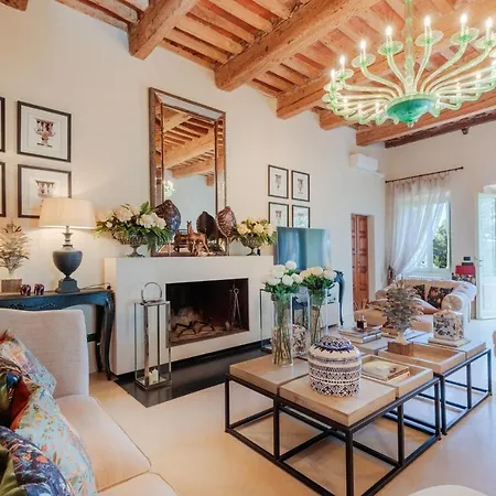 Villa Lose The World. Find Yourself. Duemani, 8 Bedrooms, Panoramic Pool & *