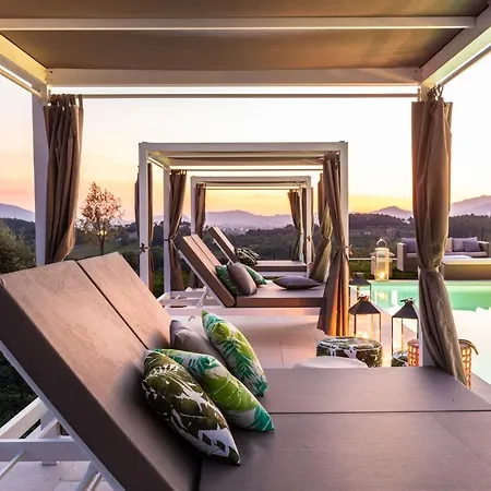Lose The World. Find Yourself. Duemani, 8 Bedrooms, Panoramic Pool & كابانّوري