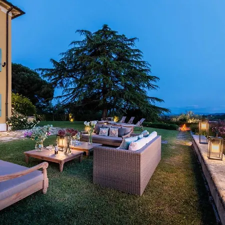 Lose The World. Find Yourself. Duemani, 8 Bedrooms, Panoramic Pool & فيلة كابانّوري