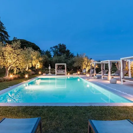 Lose The World. Find Yourself. Duemani, 8 Bedrooms, Panoramic Pool &